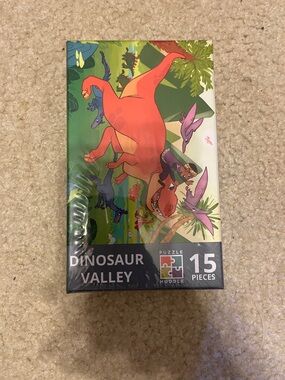 Dinosaur Valley 15-Piece Kids Puzzle - Red Dinosaur Design by Huddle